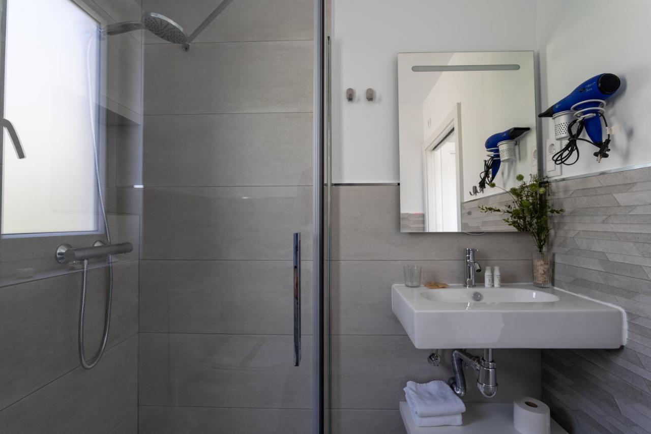 Solpor Galitrips - Apartamentos Corcubion Bagian luar foto
