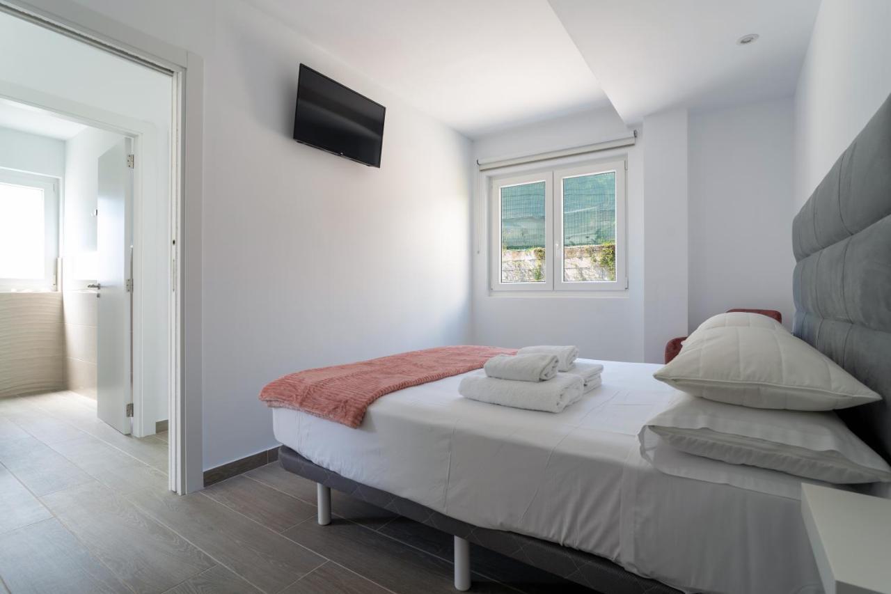 Solpor Galitrips - Apartamentos Corcubion Bagian luar foto