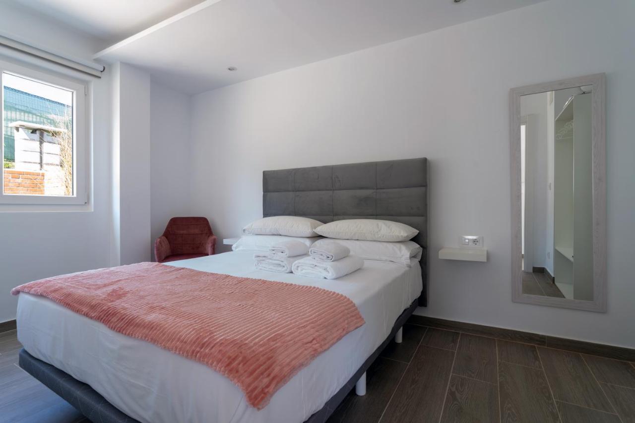 Solpor Galitrips - Apartamentos Corcubion Bagian luar foto